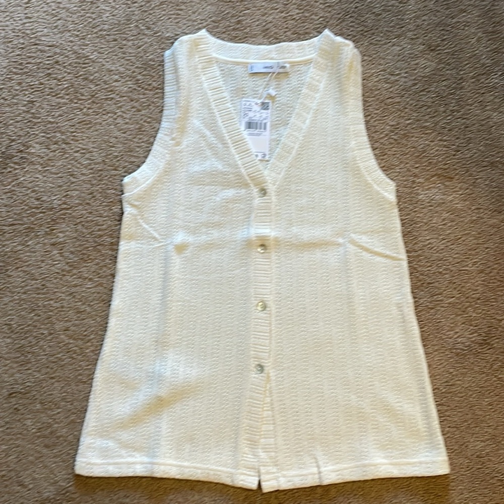 Mango  cream sweater vest